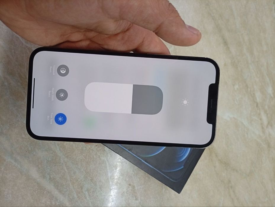 Iphone 12pro max sotiladi