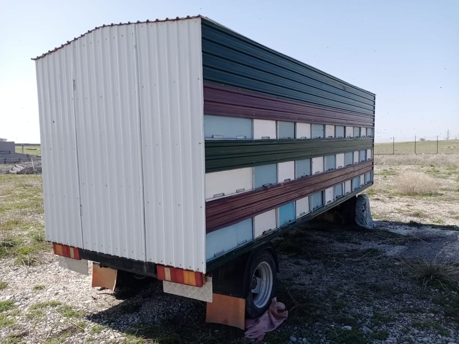 Пчеловодческий прицеп