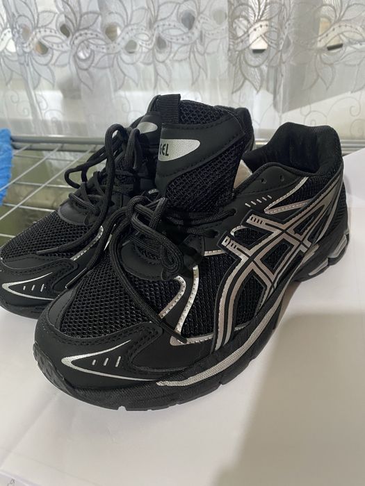 Продам кроссовки Asics gel GT 2160