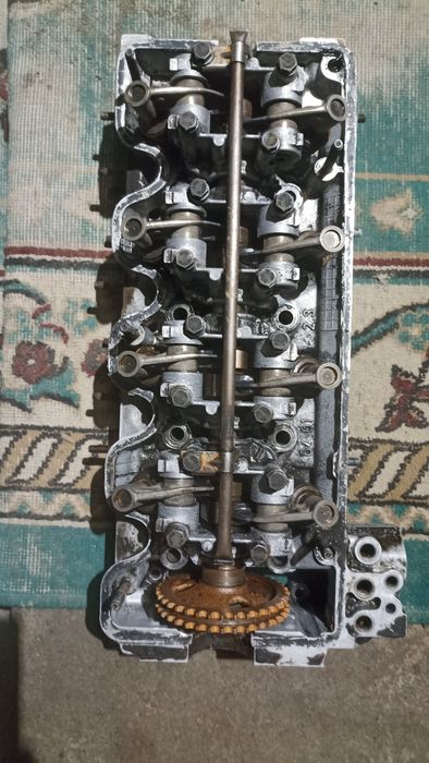 Головка на Мерседес 124 м102 2.3л