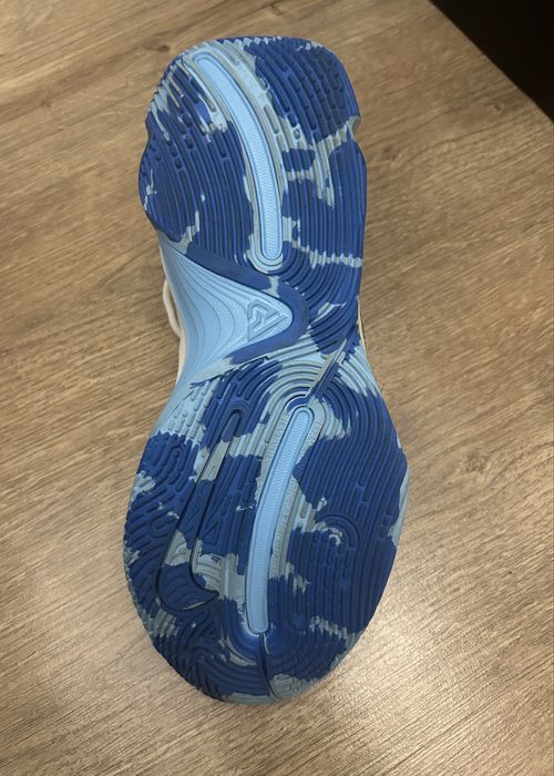 Adidasi nike immortality 3