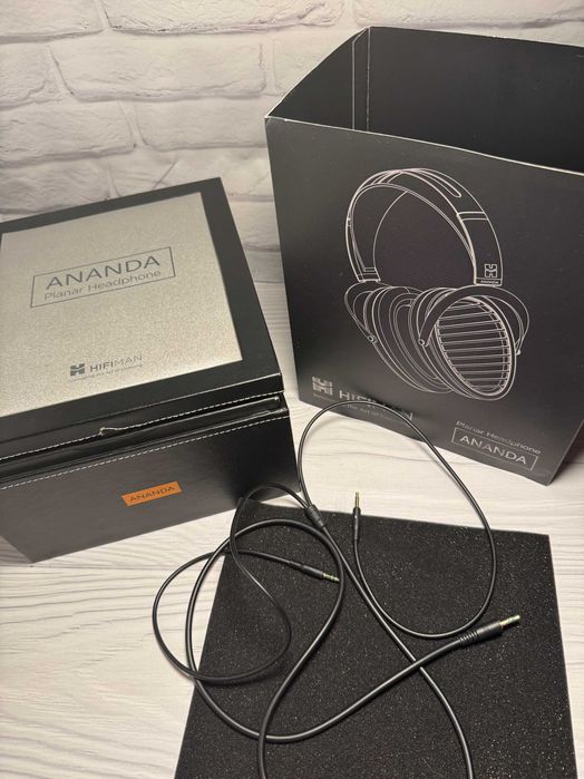 HiFiMAN Ananda – Персонализирана модификация, изцяло ръчна изработка (Custom Modification)