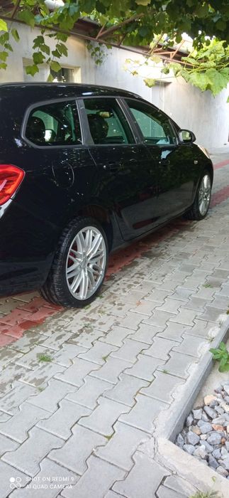 De vânzare opel Astra j
