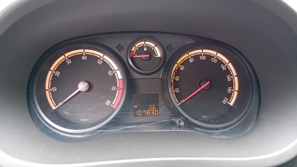 Vand Opel Corsa D 1.2 2010 - cutie automata !