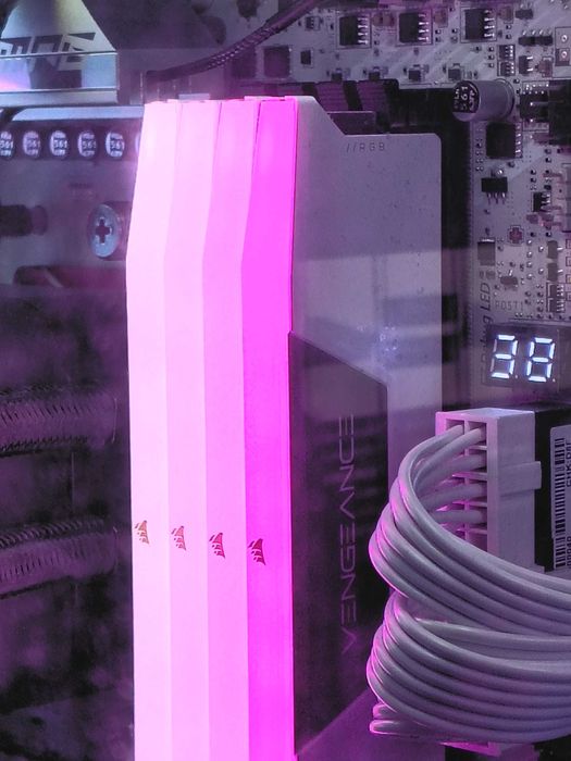 Memorie RAM Corsair DDR5, 32GB, KIT 2x16GB, 6400  XMP&EXPO, Alb, RGB