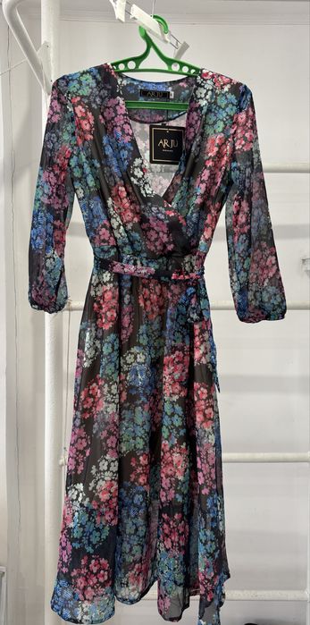 Продам платье новое