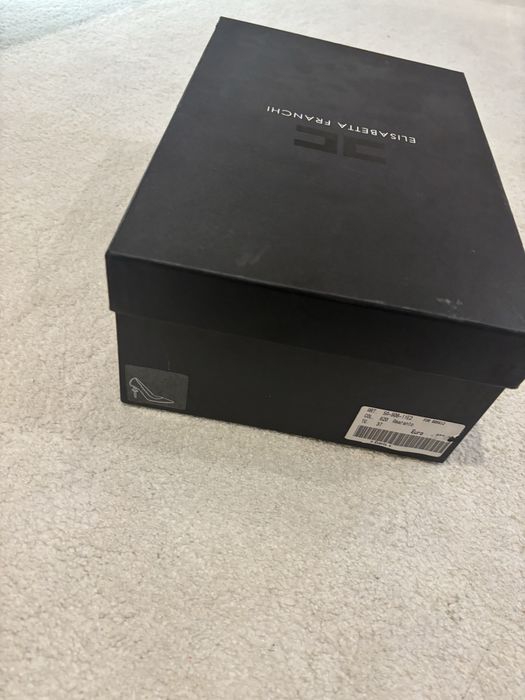 Обувки НОВИ Elisabetta Franchi 37