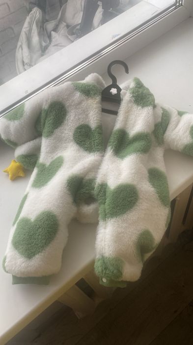 Срочно продам комбинезоны.