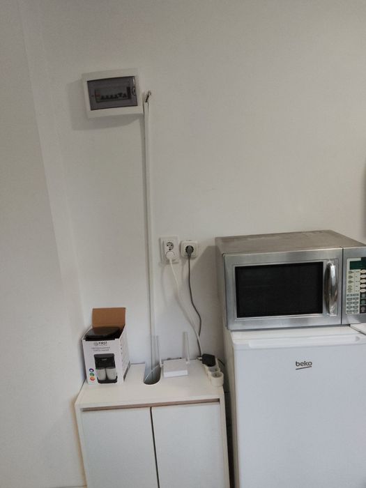 Дава се под наем Едностаен апартамент в Хасково, Хисаря - 15 кв.м за 147.9 € - Снимка #6