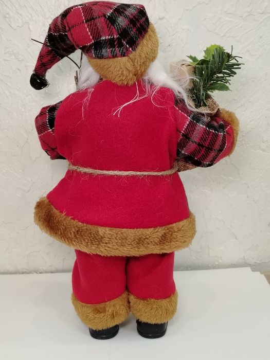 Дед мороз под елку