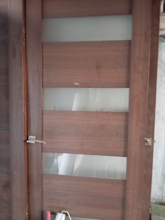 Продам двери  в отличном состояние