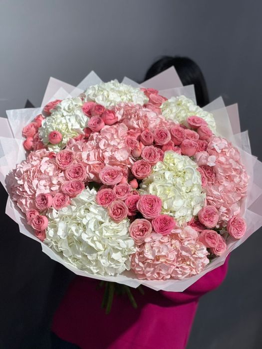 Букет,букеты по низким,цветы оптом и в розницу