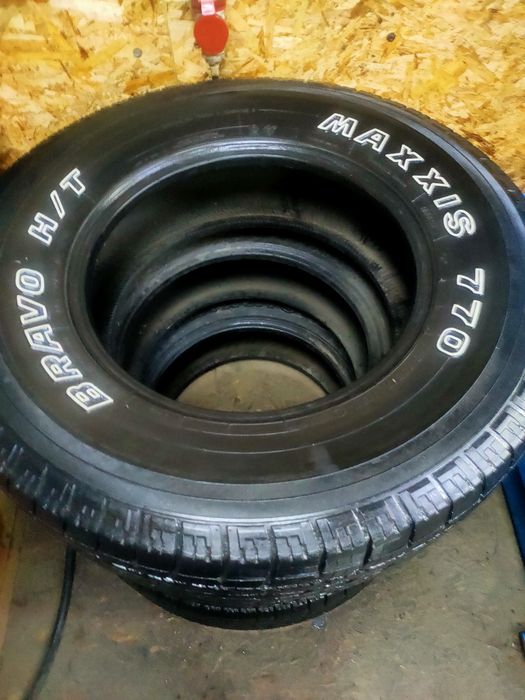 продам шины 265/70 r17 maxis  bravo