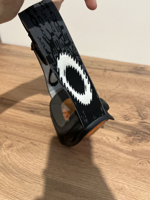 Горнолыжная маска Oakley