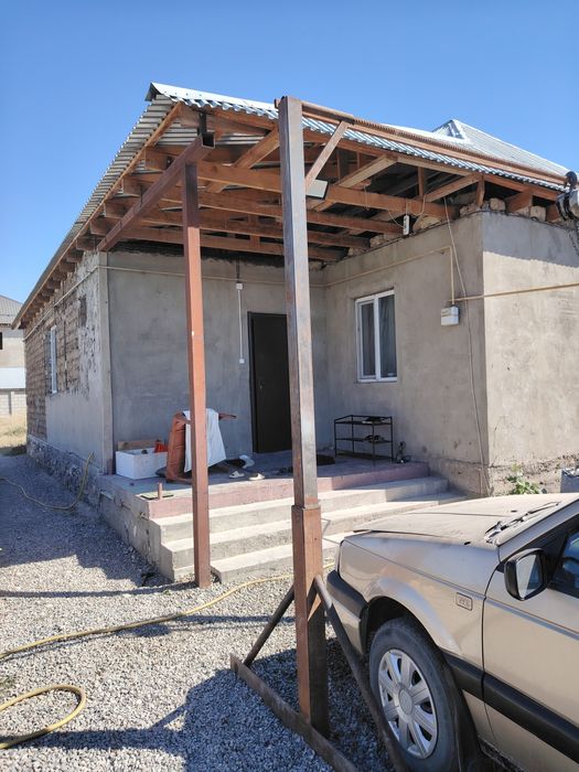 Времянка сатылады асада бәйтеректе