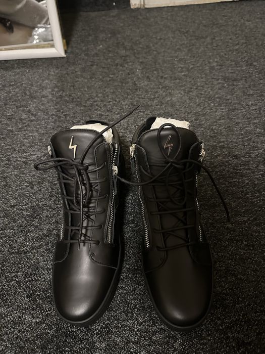 Нови обувки Giuseppe zanotti