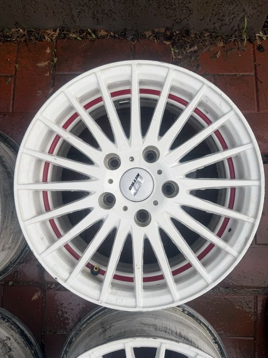 Комплект дисков R15 в отличном состоянии