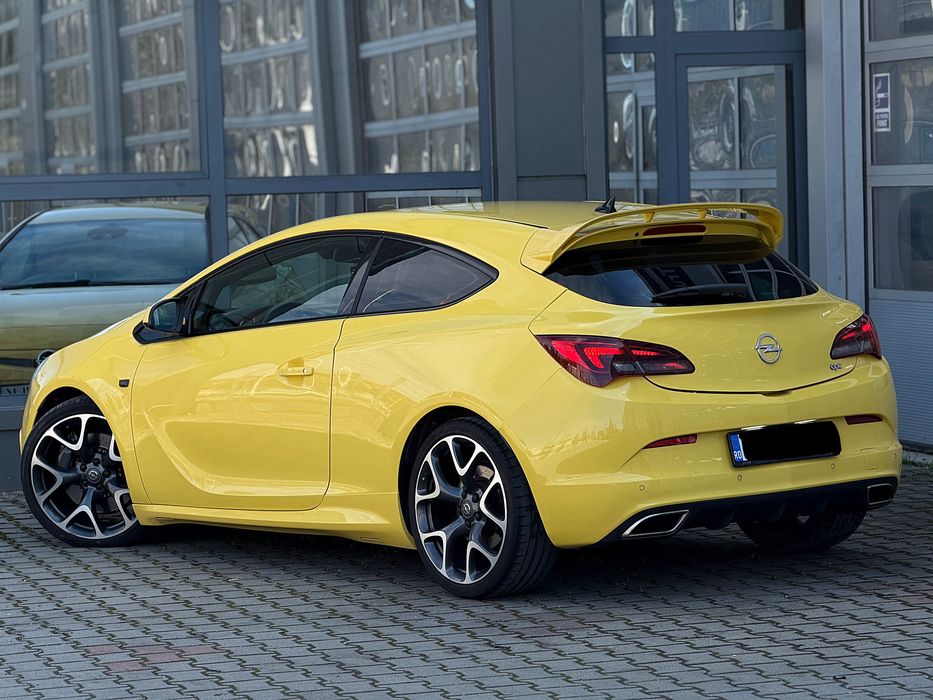 Opel Astra OPC 280 HP Stock