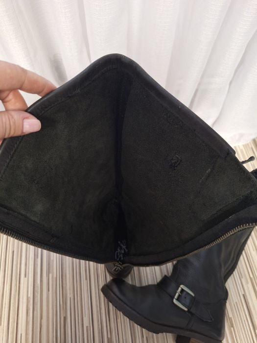 Cizme piele mărime 38.