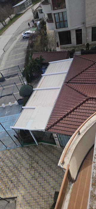 Пергола  с осветление моторно сгъване и