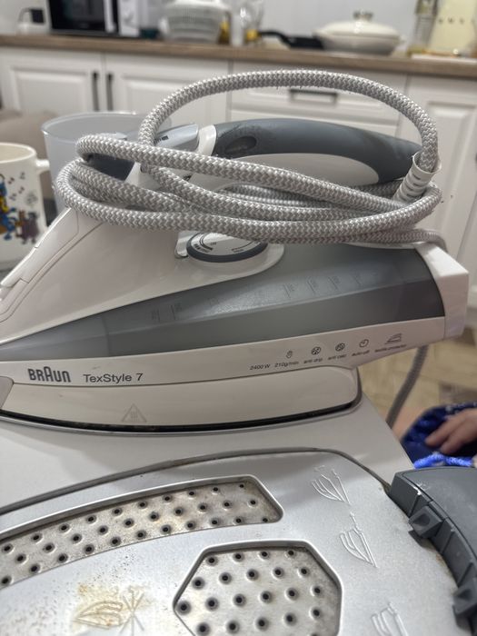 Продам Утюг Braun