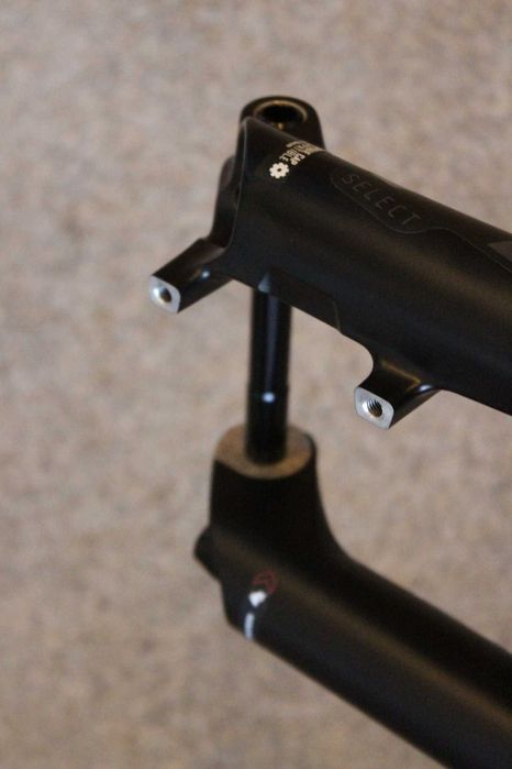 RockShox Pike Select RC29" DebonAir+ 140mm Tapered Boost suspensie