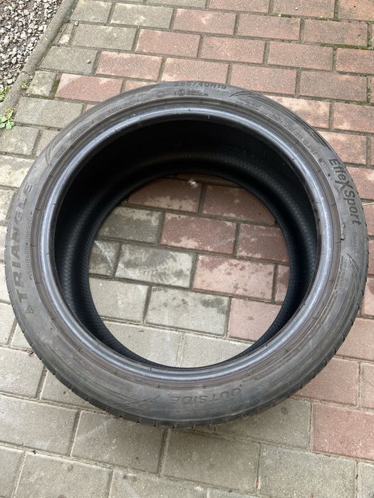 Cauciucuri vara 6 mm marime 255 40 19 la 100 ron buc an fabricatie 2023
