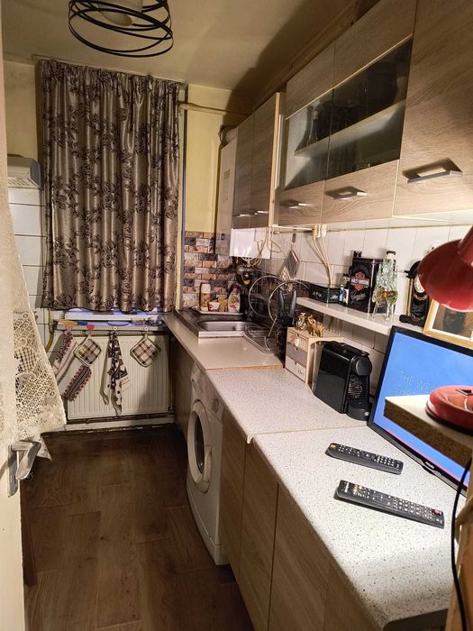 Vand apartament doua camere Brasov, cartier Astra, zona f. buna