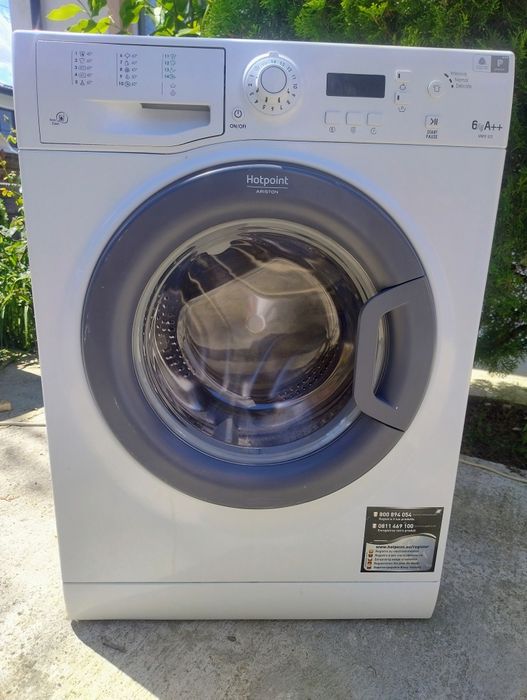 Vând mașina de spălat ariston hotpoint