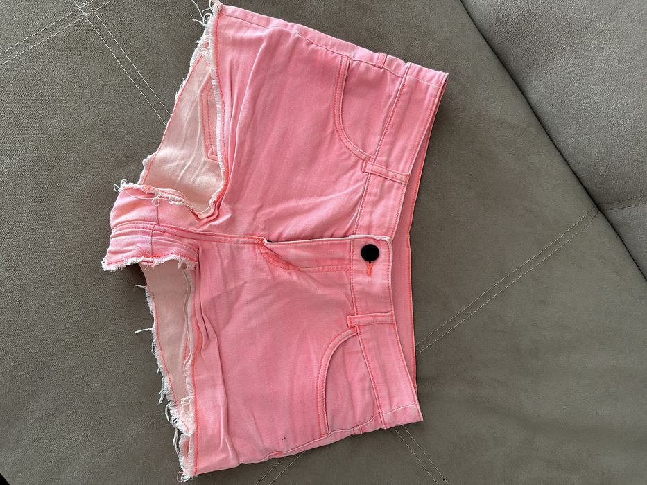 Дънки и къси панталони по 20-25лв