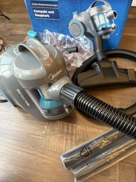 НОВА Прахосмукачка Medea Hepa Cyclon, модел без торба