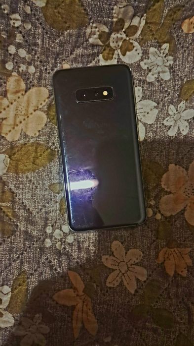 Samsung Galaxy S10e