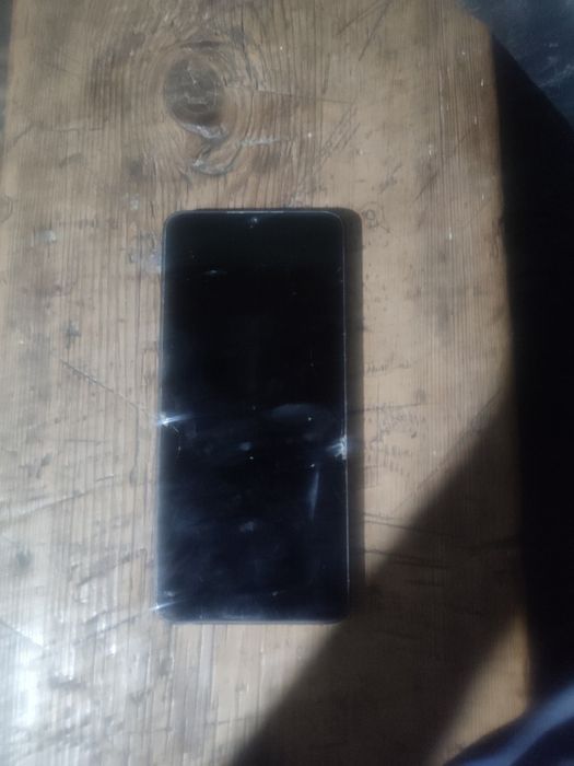 Redmi 13C xotira 8/256 tali