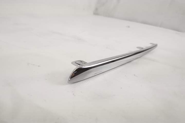 Тример Централна Решетка Ляв Оригинален В Добро Състояние Мерцедес-Бен