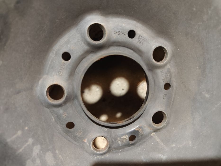 Оригинални джанти BMW 16" (ET31) с отлични зимни гуми Debica