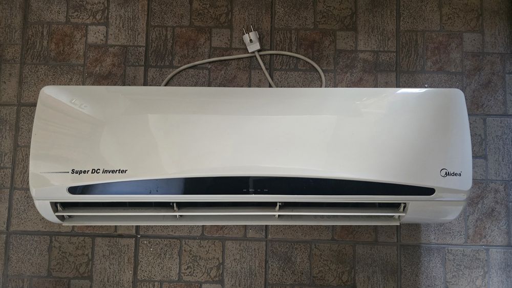 Инверторен климатик Midea MSR-12HRDN1