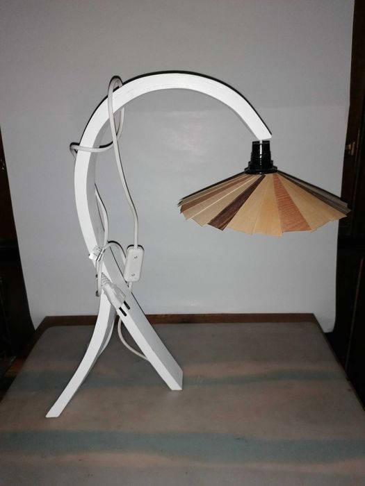 Veioze artizanale din lemn