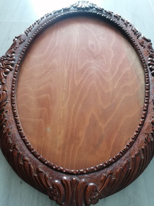 Rama veche lemn cireș sculptata manual