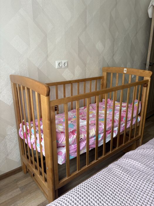 Продам манеж в хорошем состоянии