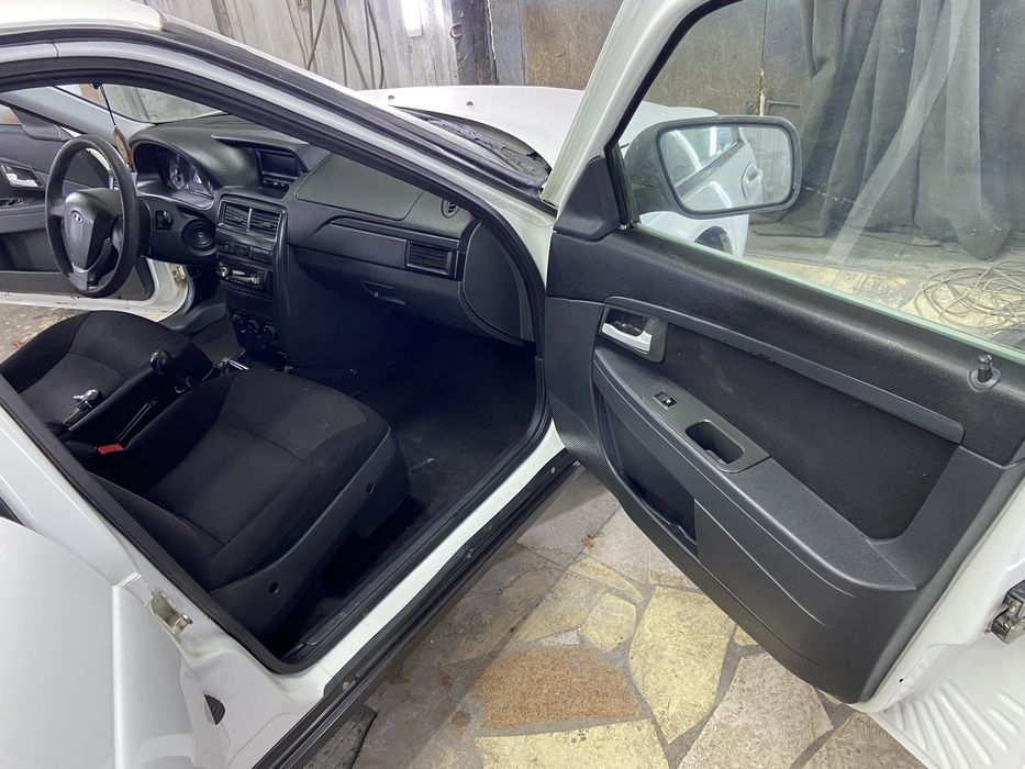 Продам Приору 2.