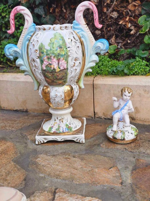 Комплект порцеланова урна и ваза - Capodimonte