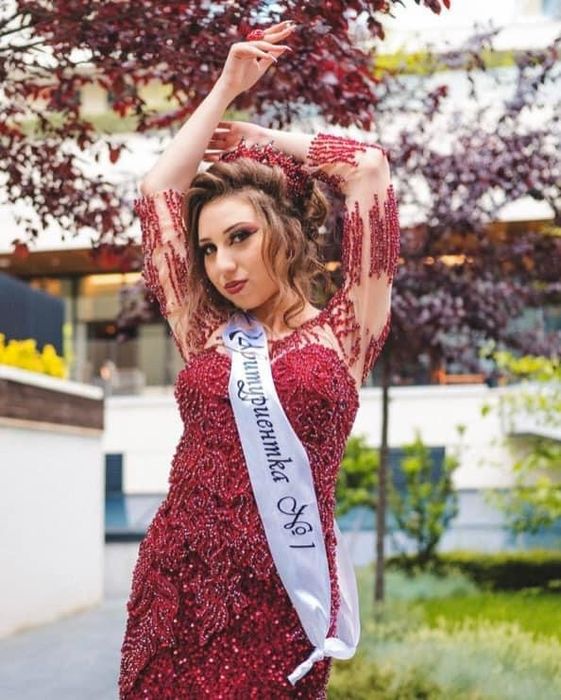 Официална рокля