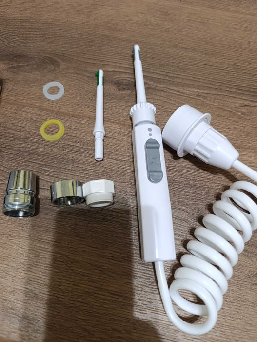 Воден душ за зъби