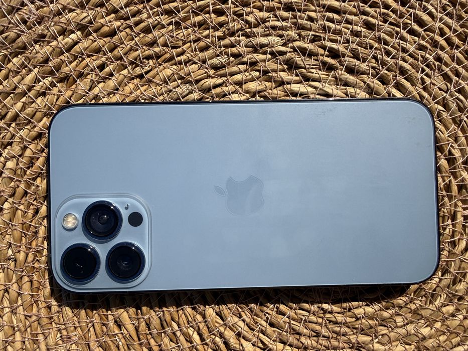 Iphone 13 pro max siera blue