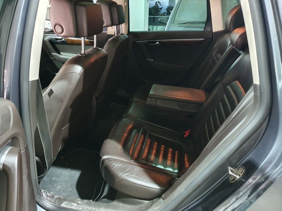 Dezmembrez vând piese Passat B7 4Motion 2.0 tdi CFG automatic,  LK7X