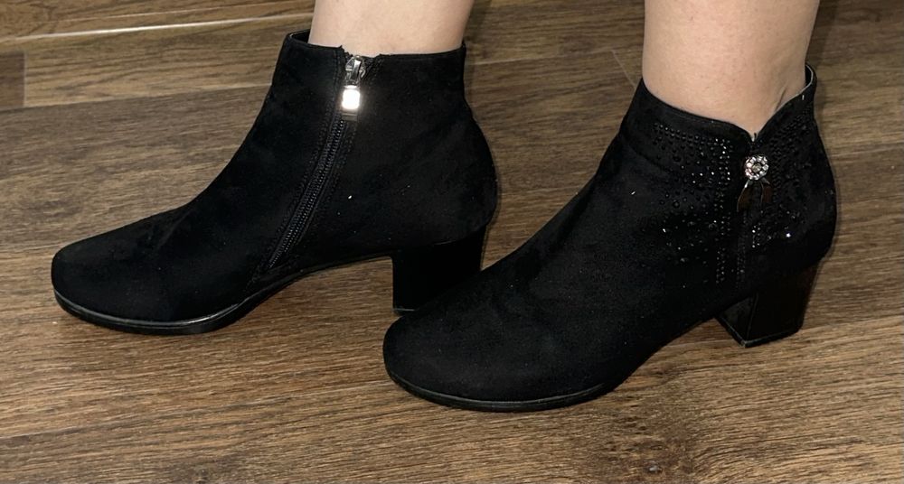 Ботильоны на замше