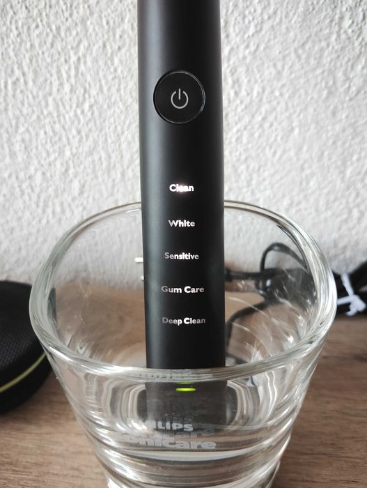 Philips Sonicare HX939B DiamondClean 62000 движения в минута