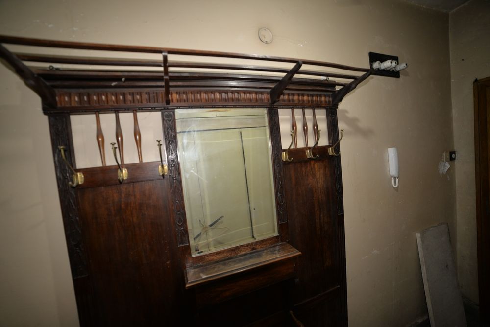 Закачалка антика 19 в. Виена с огледало