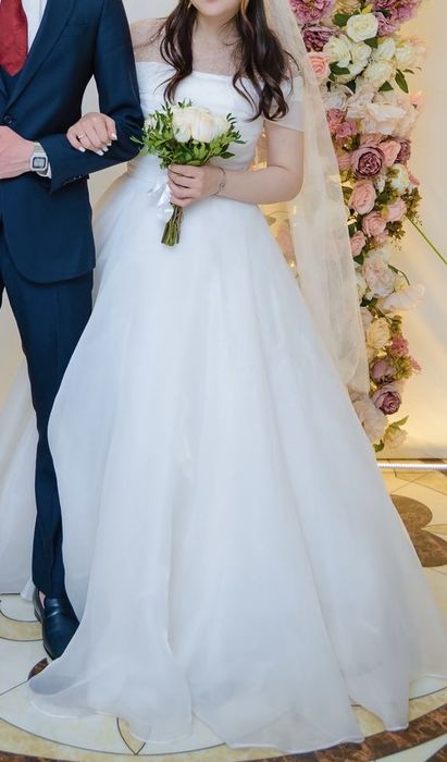 Свадебное платье, с фатой