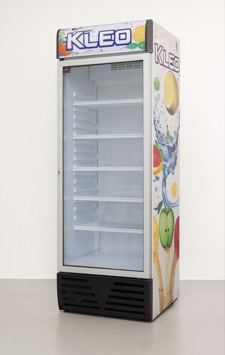 Холодильник витринный